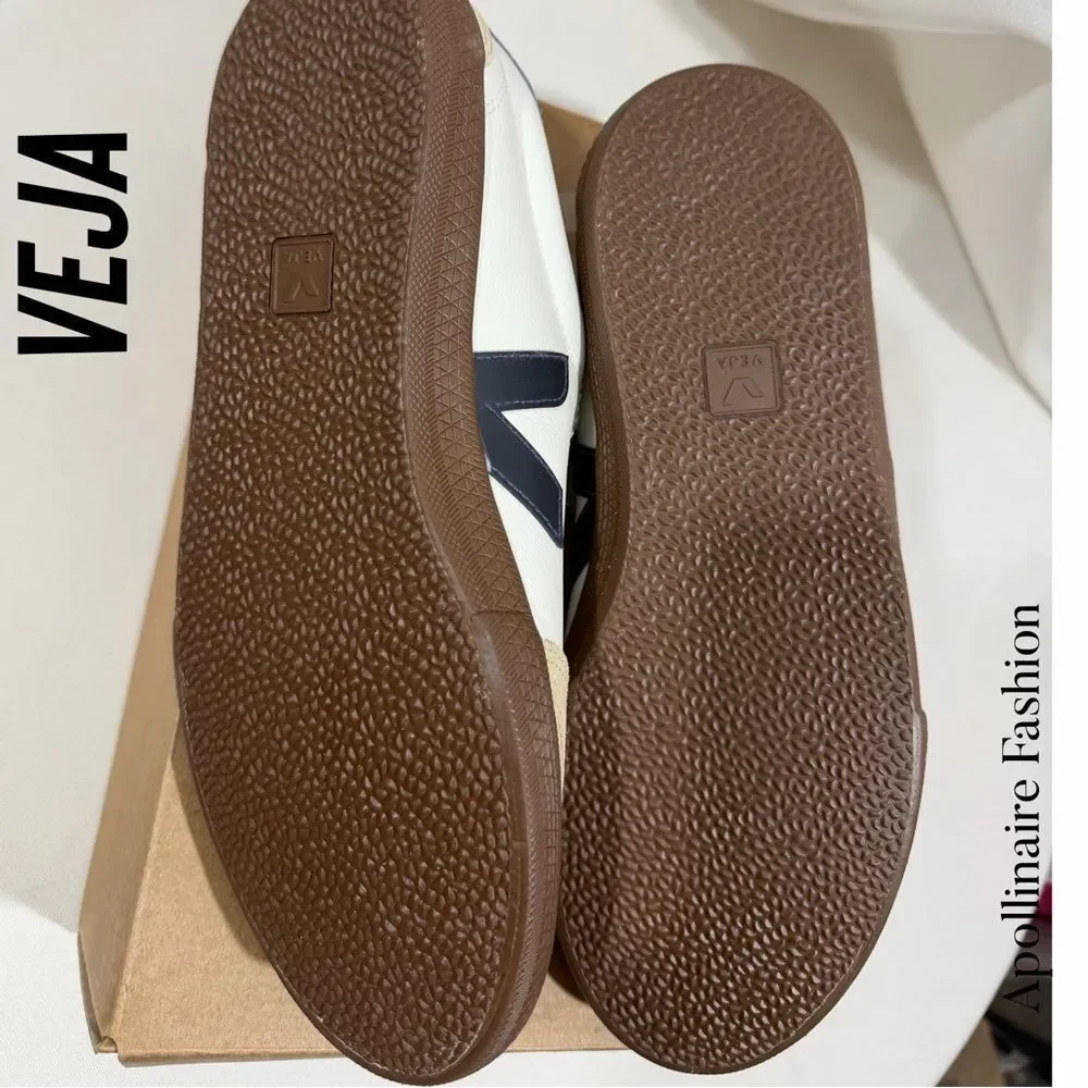 Veja VolleyOT Leather White and Bark Sneakers in Size women’s 10 New in Box - Picture 5 of 8